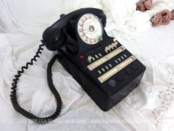 Ancien standard téléphonique en bakélite de la marque CIT datant des années 50/60. Déco vintage assurée.