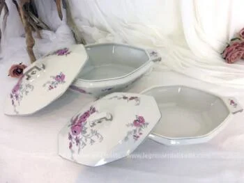 Duo de soupières ou saladiers avec couvercles, très tendance Art Déco en porcelaine de Limoges de deux tailles différentes et décorées de fleurs roses et grises.