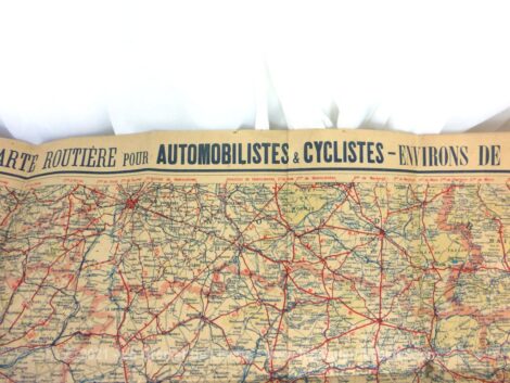 Datant du début du XX°, voici une ancienne carte routière éditée par A.Taride, pour automobilistes et Cyclistes des Environs de Paris, section Nord-Est.