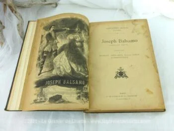 Ancien livre "Joseph Balsamo" d'Alexandre Dumas avec de nombreuses illustrations et sa belle reliure en carton. Pas daté mais début XX°.