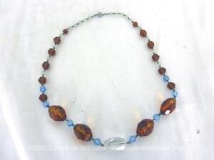 Ancien collier perles de verre couleur ambre et bleue