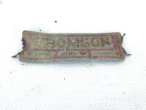 Ancien fer électrique des années 50, marque Thomson, pour une décoration vraiment vintage. Pas d'utilisation.