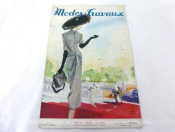 Voici la revue Modes et Travaux d'avril 1947 sur 20 pages avec des dessins de superbes robes pour des idées d'une garde robe de printemps et... vintage !