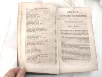 Voici un très ancien livre de 1826 portant le titre de "Vie des Pères, des Martyrs et des autres Principaux Saints" pour le mois de Mai sur 580 pages.