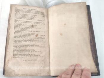 Voici un très ancien livre de 1826 portant le titre de 