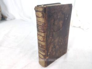 Ancien Livre « Vie des Saints du mois de mai » daté de 1826