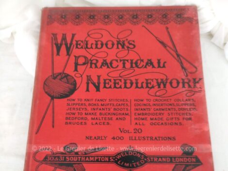 Publication Victorienne originale, voici un livre très recherché mais écrit en anglais le "Weldon's Practical Needlework" dont voici le n°20. On craque vraiment...