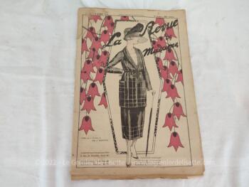 Ancienne revue "La Revue de Madame", dont voici le numéro daté d'avril 1919 parfait pour découvrir la mode du début des années 20.