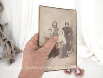 Trois grandes photos anciennes carton épais - libres de droit – Image 4