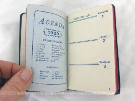 Voici un ancien petit agenda de poche pour l'année 1930, cadeau publicitaire des Cies du Soleil avec reliure cuir bordeaux.