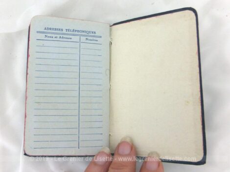 Voici un ancien petit agenda de poche pour l'année 1930, cadeau publicitaire des Cies du Soleil avec reliure cuir bordeaux.