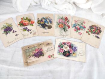 Voici huit anciennes cartes postales datant de 1921 à 1951 et représentant des dessins de bouquet fleurs.