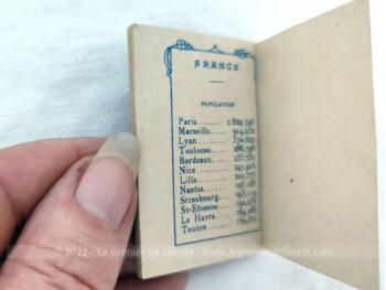 Ancien mini almanach de 1951 sur 14 pages, cadeau publicitaire de la Librairie Papeterie A. Priay à Thiers, avec en couverture le dessin d'une rose rose sur fond noir.