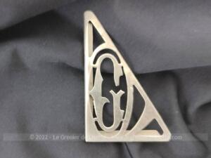 Monogramme triangle métal G pour insérer coin