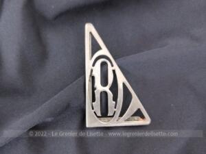 Monogramme triangle métal R pour insérer coin