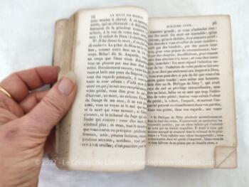 Voici un très ancien livre de 1828 portant le titre de 