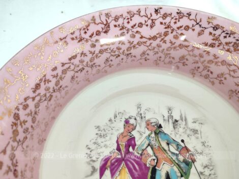 Superbe saladier rose romantique très tendance shabby en porcelaine Italienne, estampillé "FF Porcellana".