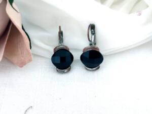 Boucles d’oreilles vintages perle verre noire facettes