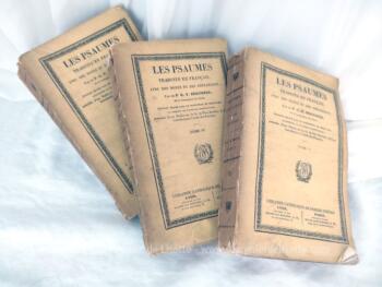 Voici un trio des livres "Les Psaumes Traduits en Français avec des Notes et des Reflexions" par le P. G. F. Berthier avec les tomes II, IV et V datés 1852.