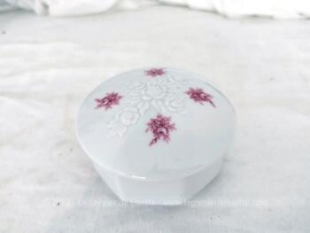 Originale cette boite bonbonnière vintage en porcelaine allemande 