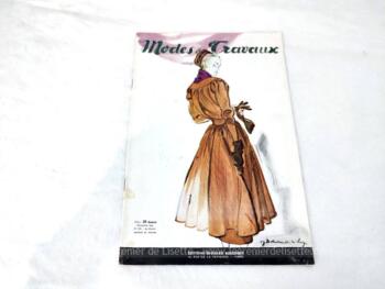 Voici la revue Modes et Travaux de décembre 1947 sur 20 pages avec tout ce qu'il faut pour découvrir toute l'élégance de l'hiver 1947 et voyager dans le temps