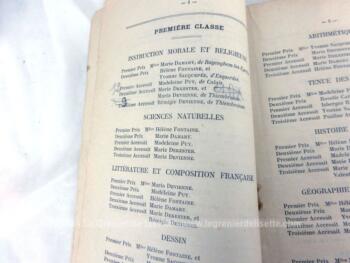 Voici une brochure de "Distribution des Prix" au Pensionnat du Saint Coeur de Marie de Dohem du mercredi 2 aout 1899.