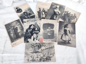 Neuf cartes postales anciennes de personnages en noir et blanc