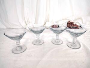 Superbe quatuor de verre digestif forme coupe