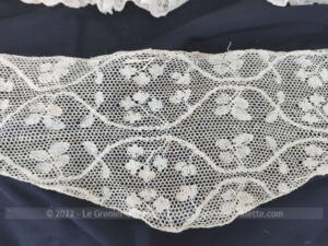 Lot de 4 cols anciens dentelle et broderies