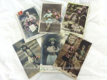 Datant du début du siècle dernier, voici un lot de 6 anciennes cartes postales de photos de portraits d'enfants pour souhaiter une Bonne Année !