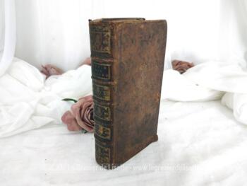 Vieux de plus de 265 ans, voici le livre 