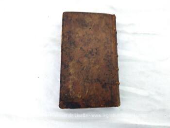 Vieux de plus de 265 ans, voici le livre 