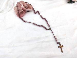Ancien chapelet perles de verre parme et croix ciselée
