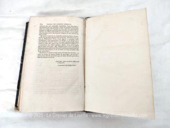 Voici un livre portant sur le tranche le nom de "Recueil de Philosophie" et sur la première page de garde le titre de " Annales de des Concours Généraux" et daté de 1828.
