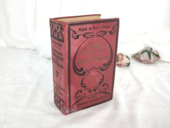 Voici un dictionnaire encyclopédie avec illustration en langue castillane datant de 1939, c'est le 
