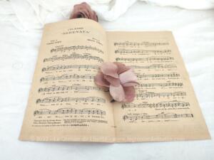 Ancienne partition de la « Célébre Serenata » de Enrico Toselli