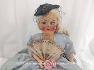 Ancienne poupée italienne La Vénitienne