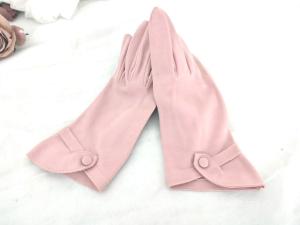 Paire de gants vintage faux daim rose pastel poignet original