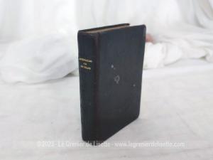 Ancien petit livre religieux “Introduction à la Vie Dévote” par St François de Salles