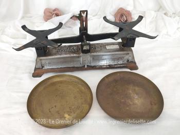 Ancienne balance Kuhn Jarville et ses 2 plateaux en laiton – Image 3