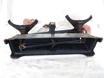 Superbe et ancienne balance de ménage de la marque Kuhn Jarville avec une  