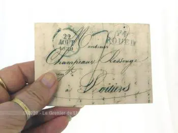 Agée de plus de 194 ans, voici une ancienne petite lettre pli du 22 aout 1829 expédiée de Rouen et adressée à un particulier à Poitiers, pour l'informer d'un envoi de procuration.