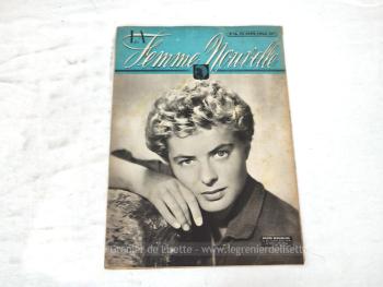 Voici la revue La Femme Nouvelle, le numéro 14 daté du 10 janvier 1946 sur 16 pages avec des dessins et photos de superbes robes et ainsi que les visages des stars de l'époque....  vraiment vintage !