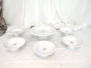 Original service dessert vintage avec plat et assiettes forme compotier