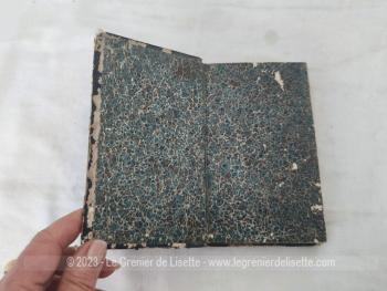 Ancien livre religieux 