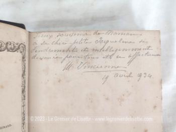 Ancien livre religieux "Le Mariage Chrétien" daté de 1897 écrit par Monseigneur Dupanloup, Evèque d'Orléans nous décrivant la vision de l'église sur  le mariage à la fin du XIX°. Révolue... heureusement, mais instructif ! 