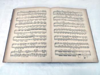 Duo grands livres de partitions d'opéras de 1892 avec 