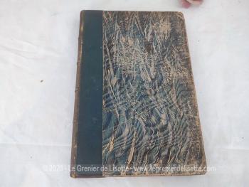 Duo grands livres de partitions d'opéras de 1892 avec "Werther", drame lyrique d'après Goethe musique de J. Massenet sur 230 pages et "L'Africaine" de G. Meyerbeer sur 192 pages.