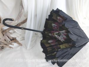 Belle ombrelle doublée intérieur fleurs manche cuir