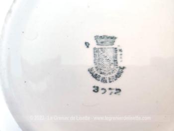 Estampillée St Amand  modèle 